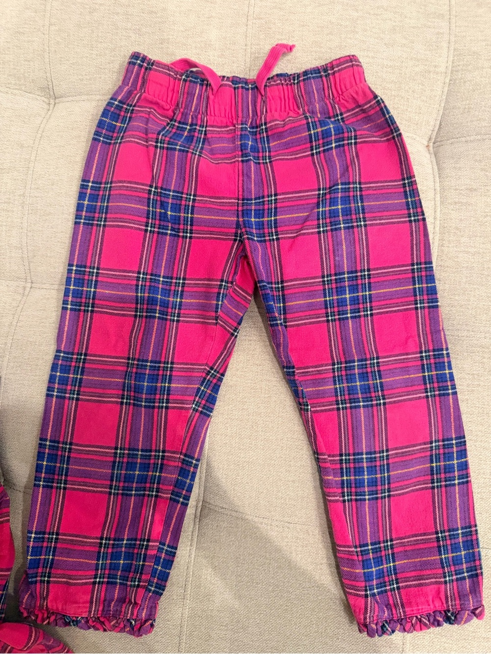 Girls' Plaid Pink Long-Sleeve Pajama Set with Ruffle Collar - Picture 3 of 6